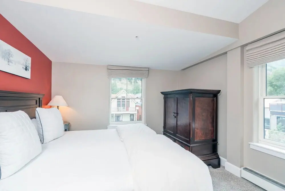 River Club 304 3 Bedroom Condo by Alpine Lodging Telluride