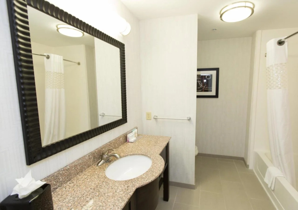 Hampton Inn & Suites Oklahoma City Airport