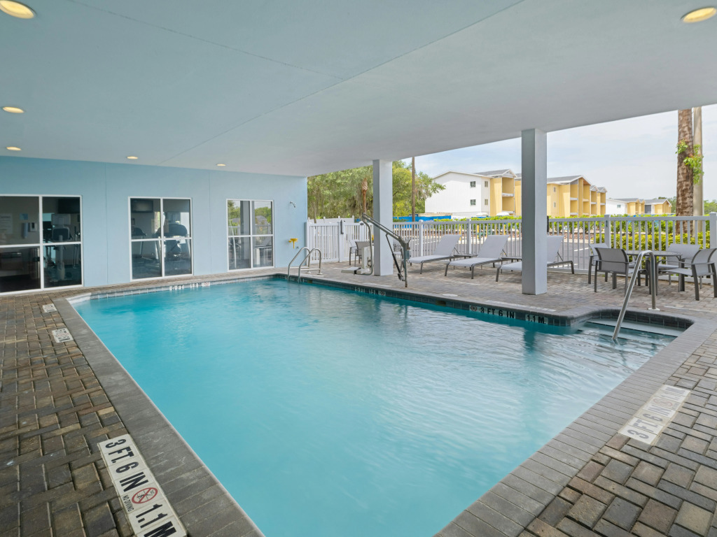 Holiday Inn Express & Suites Lakeland North I-4 by IHG
