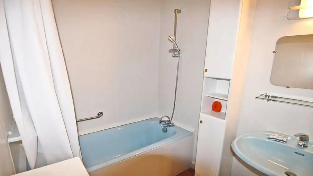 House With 2 Bedrooms in Lannes, With Furnished Garden