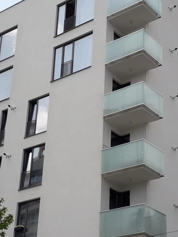 Vivido Apartments