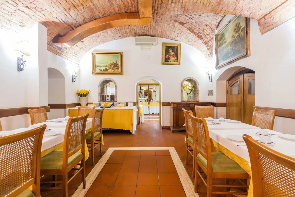 Hotel Galles