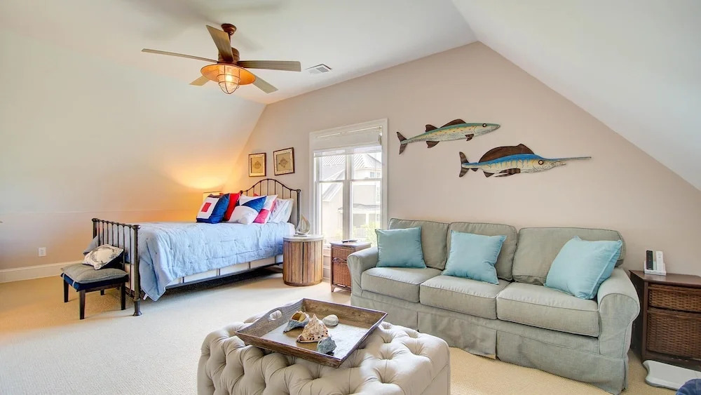 #102 Eastland House 7 Bedrooms 6.5 Bathrooms Home