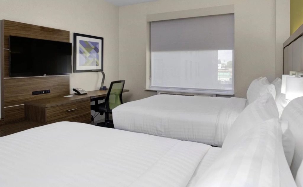 Holiday Inn Express-Bronx