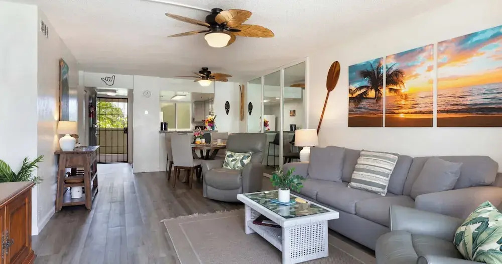 Oceanfront Condo 117 in Kailua-kona