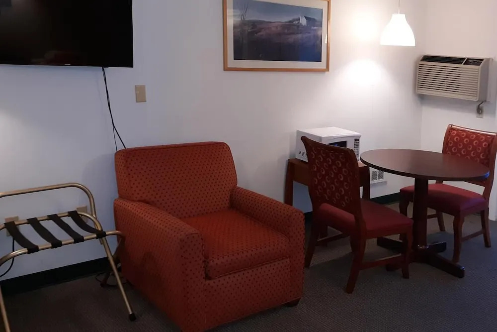 Iron Horse Inn