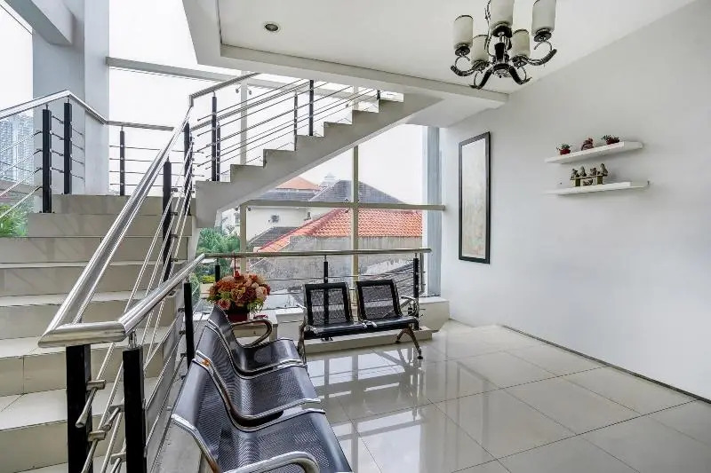 OYO 90935 Rumah Kost Metroliving