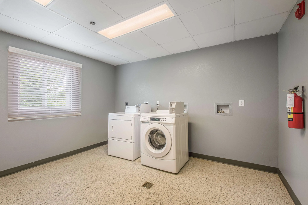 Americas Best Value Inn-Knoxville East