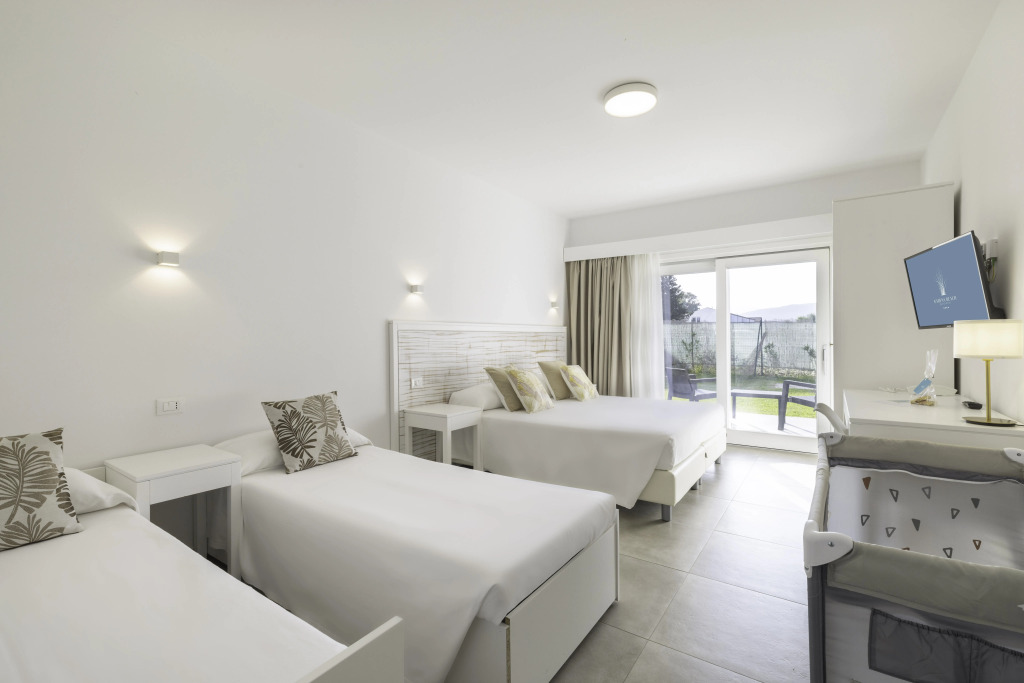 Hotel Sarena Beach