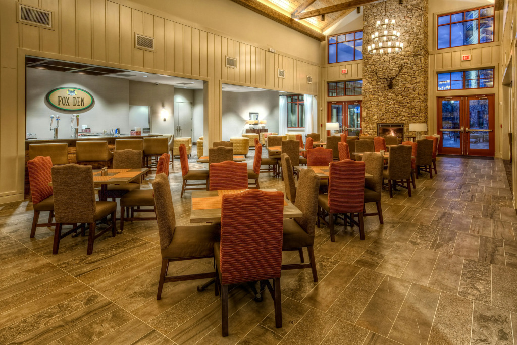 Black Fox Lodge Pigeon Forge, Tapestry Collection by Hilton