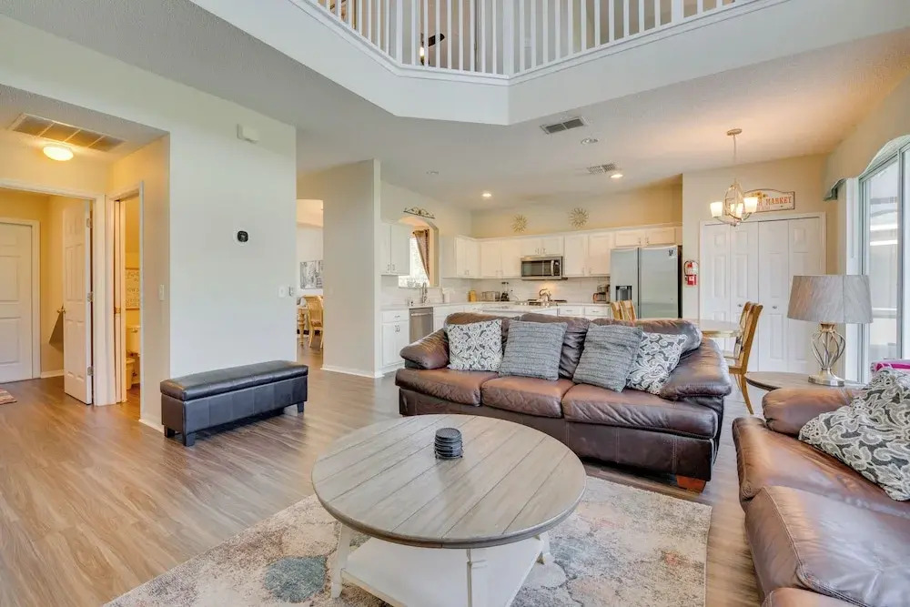 5 Mi to Disney: Emerald Island Poolside Retreat