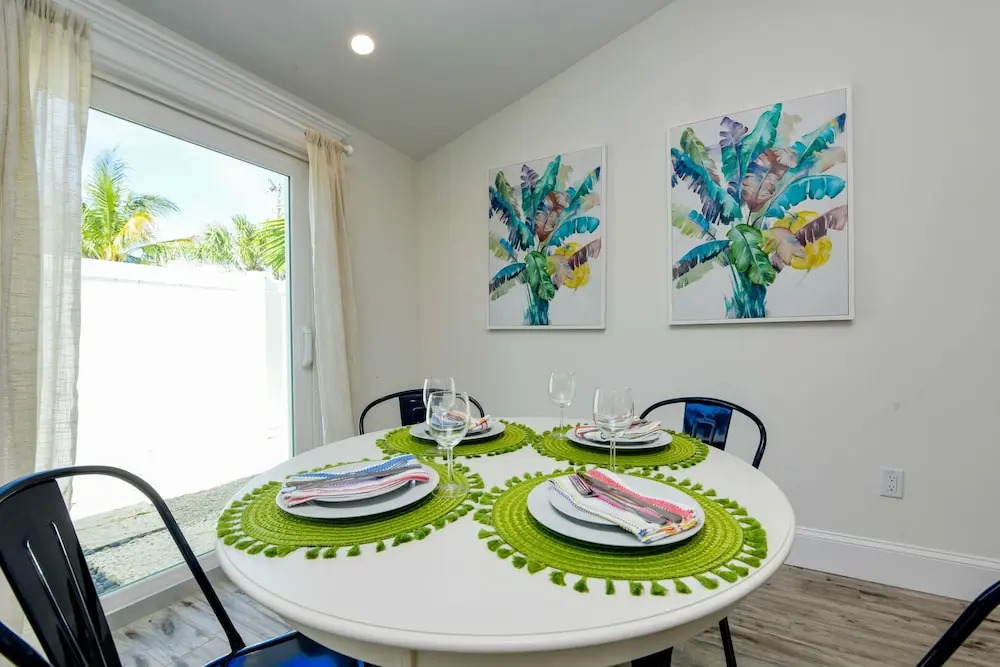 Villa #8 Lemonfish