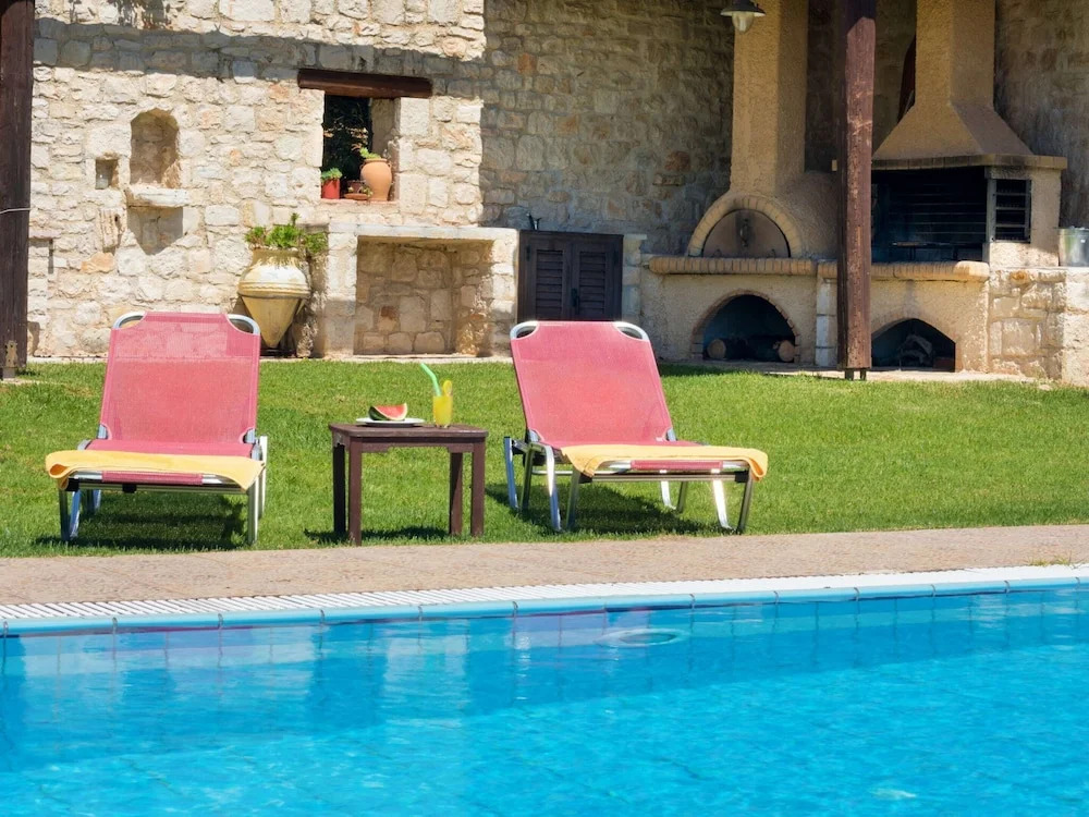 Villa in Tavronitis With Pool & Stunning Views