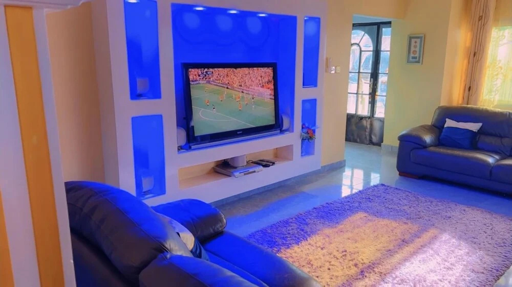 Stunning 3-bedrooms Guesthouse in Limbe Cameroon