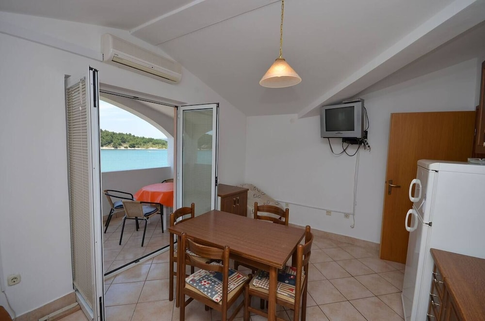 Apartments Zlatko