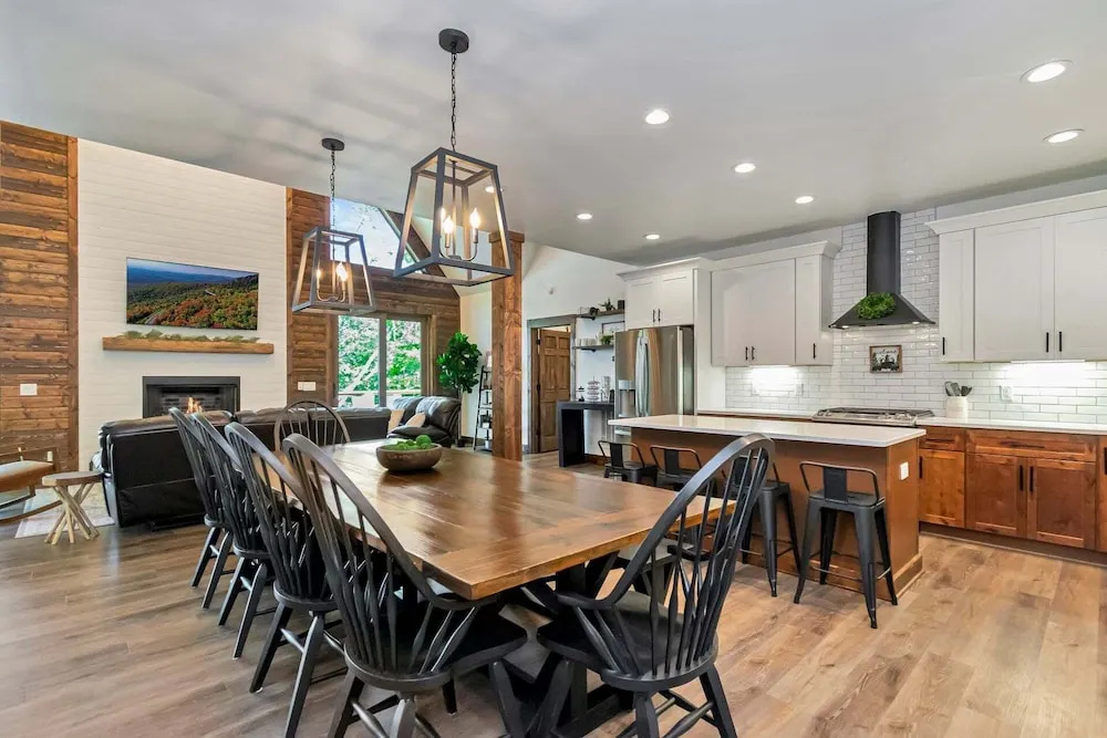 Beech Blessings - Luxury Spacious Beech Mtn Home With Huge Views