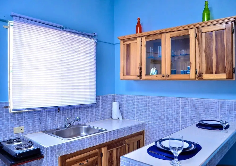Kingston Sunset Guest Apartment II