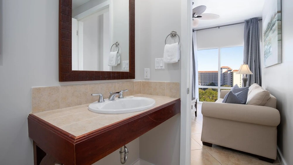 Luau I 7009/7011 - flr10 - 2BR 2.5BA - (8)