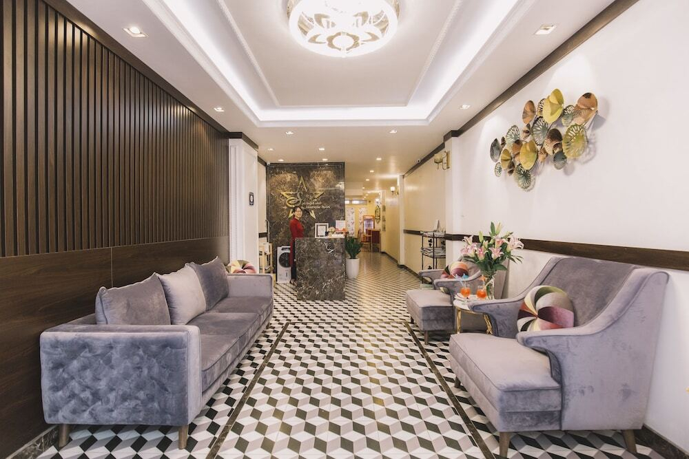 Iris Legend Hotel