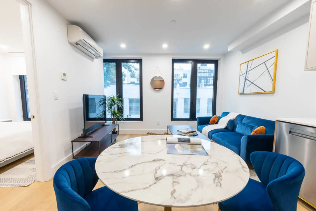 149bk-202 New Condo 1BR in Prime Greenpoint Brooklyn