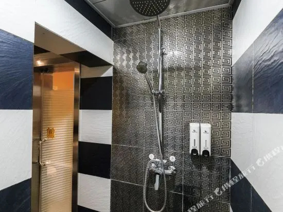 Plinisi American Hotel (Lixin Road Store, Five Star Pedestrian Street, Liuzhou)