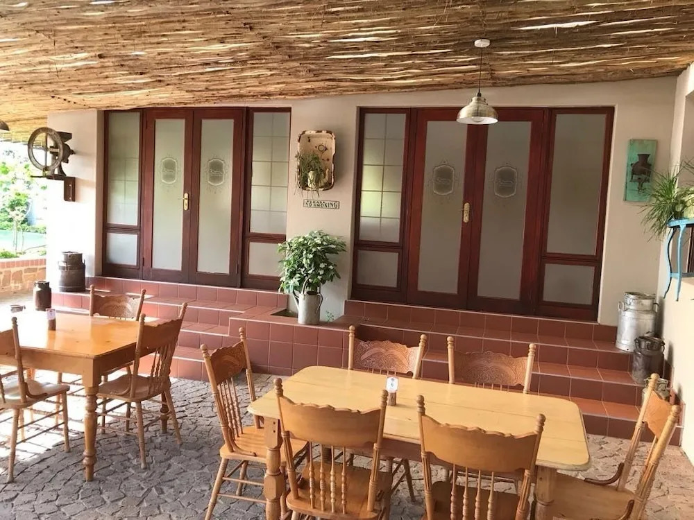 Hippo River Lodge