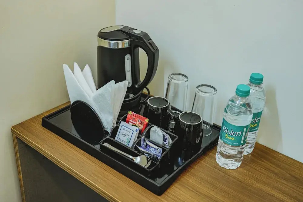 Merry Inn Luxe Suites Near KIAL