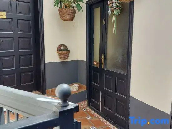 Holiday Home to the Street With big Kitchen