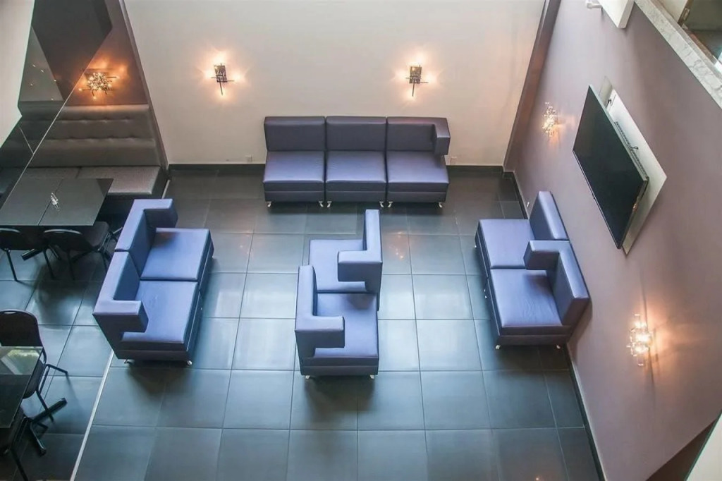 LELUX Hotel