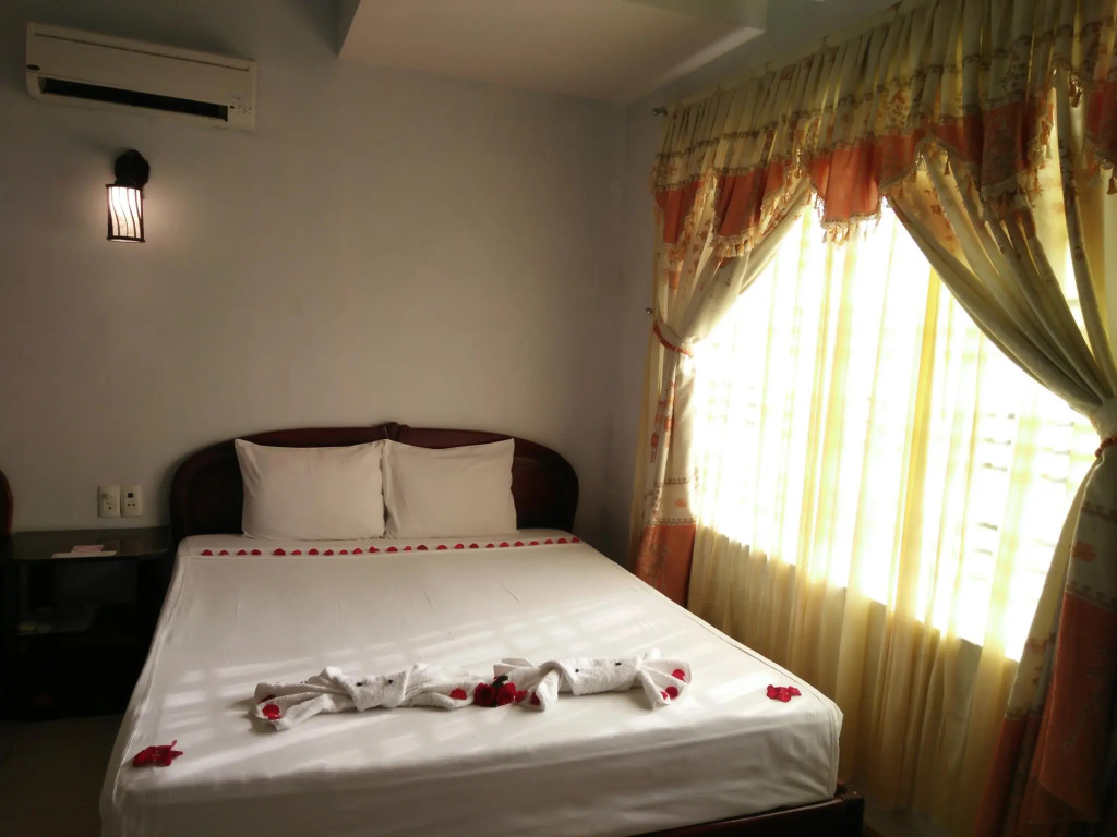 Valentine Hotel