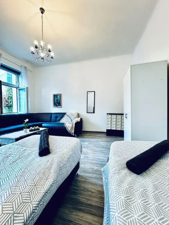 Peaceful 2BR Stay Well Connected