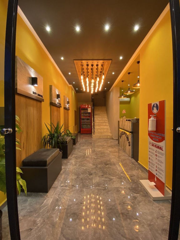 Roy Otel