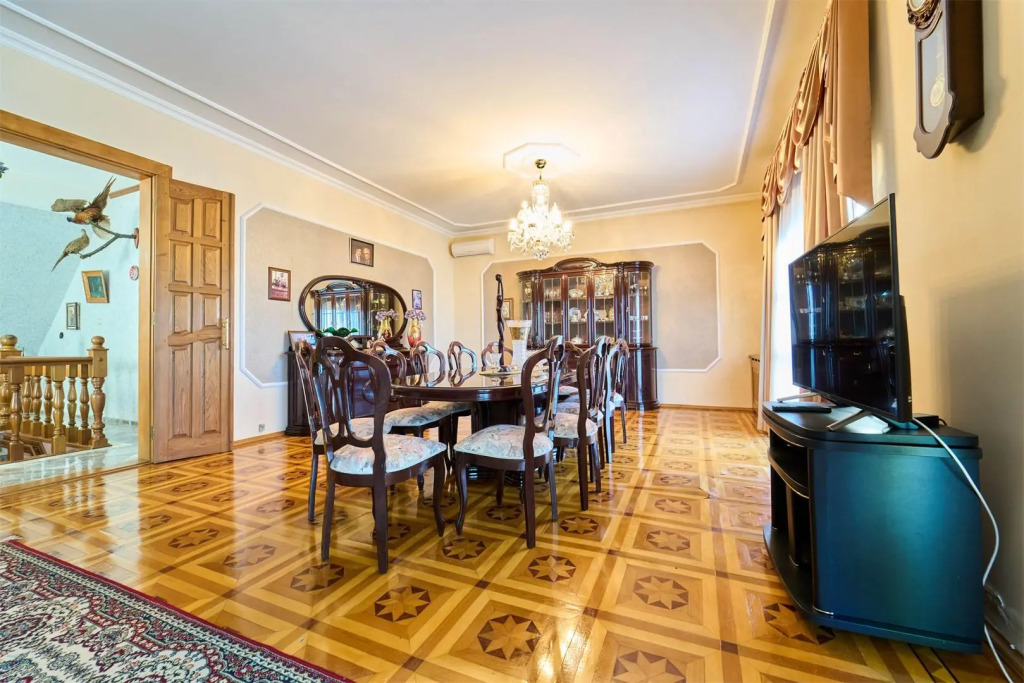 Villa Esenin (Вилла Есенин)
