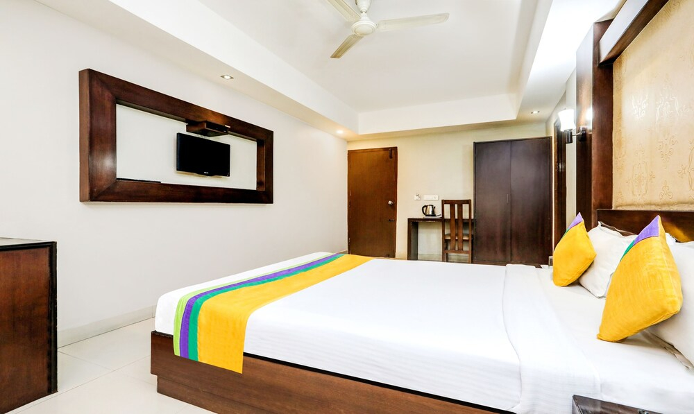 Itsy By Treebo - Greenwood Inn And Suites Near Mysore Palace