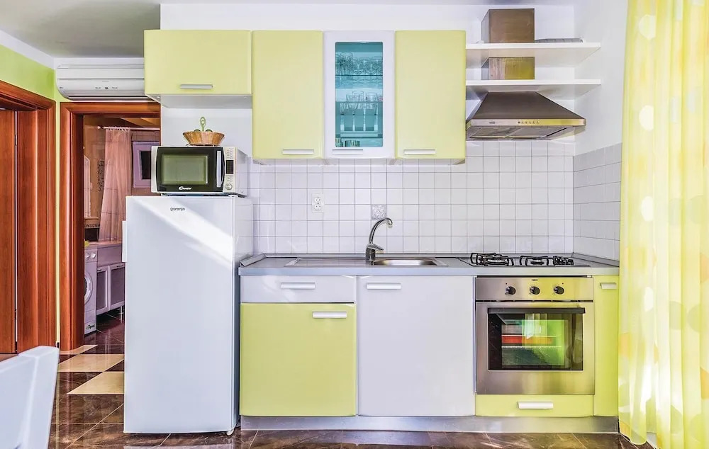 Nice Home in Tisno With Wifi and 2 Bedrooms