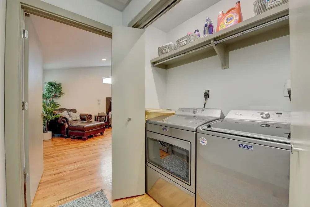 Modern Home with Yard 3 Mi to Uptown Charlotte