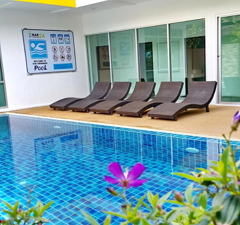 MAR24 Koh Tao Hotel