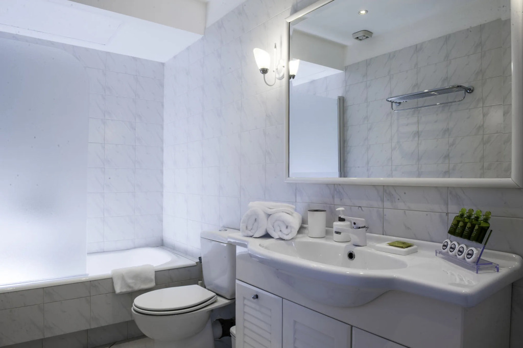 Adikri Villas & Suites