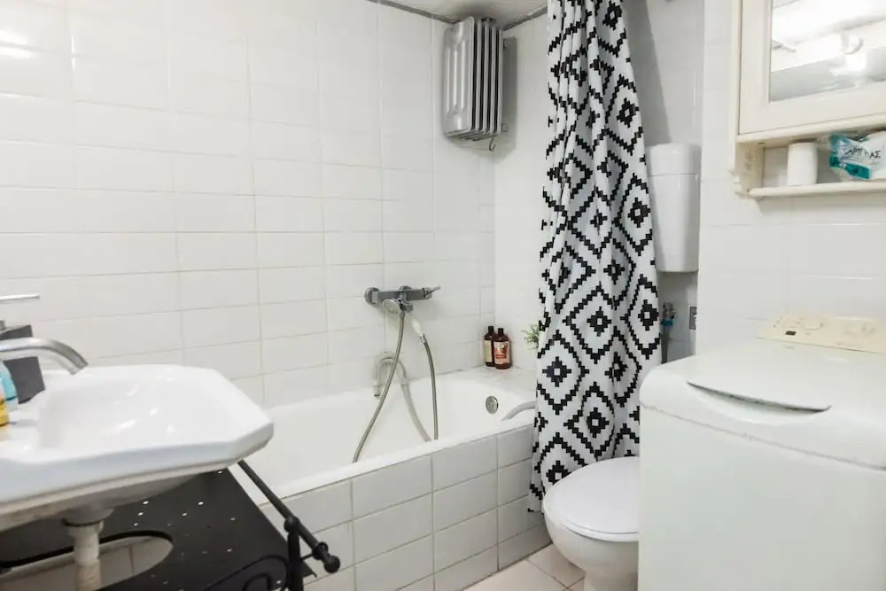Gorgeous 2 bedrooms apt at Exarcheia