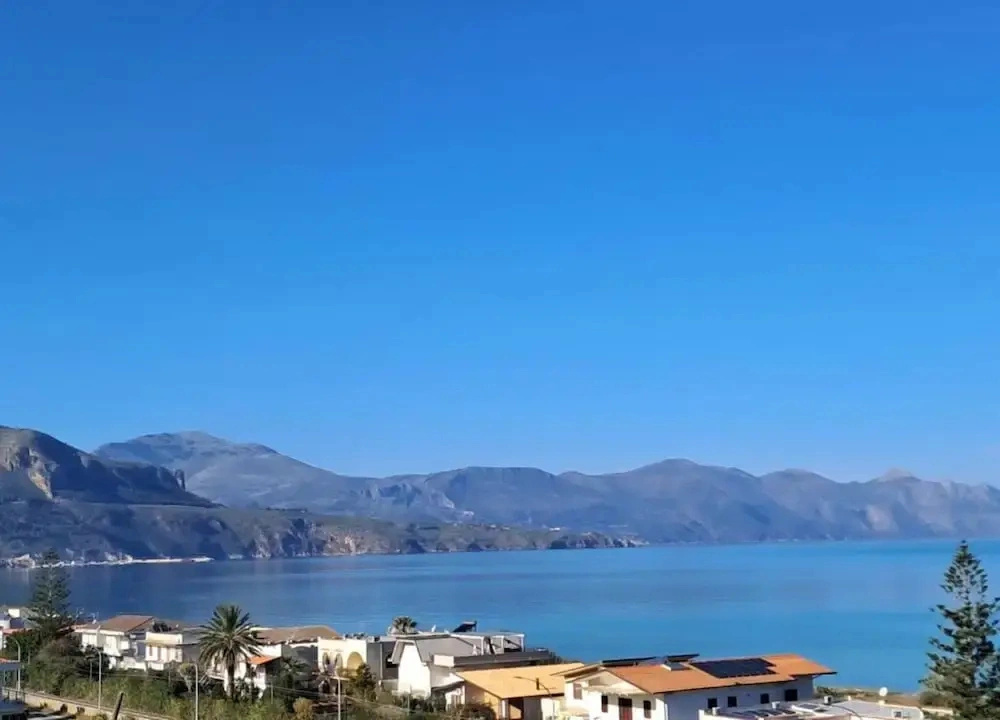 Seafront Apartment in Alcamo