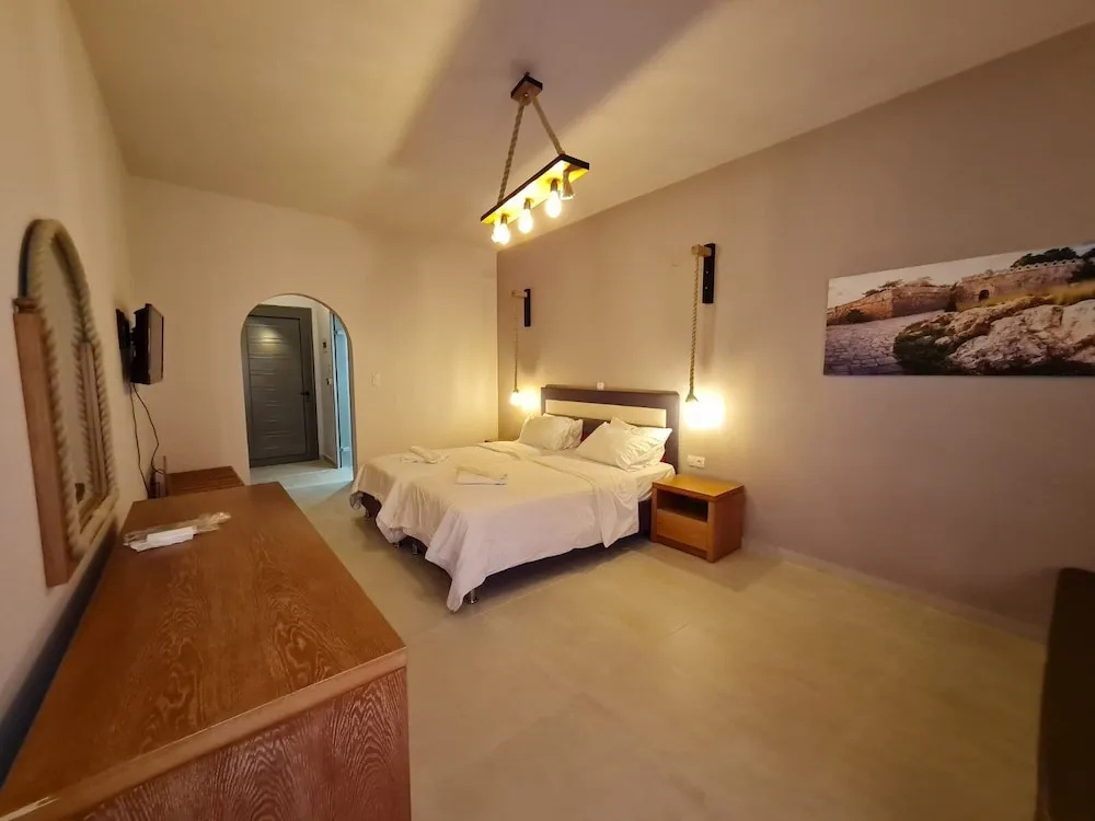 Dioni Hotel