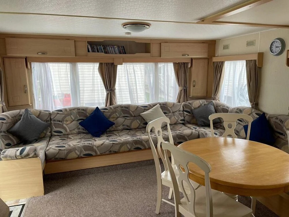 4 Bedroom Caravan on Golden Chapel St Leonards