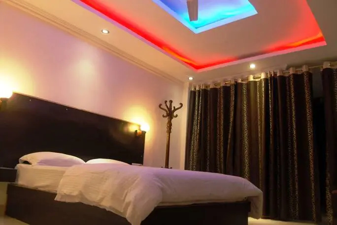 Hotel Valentines