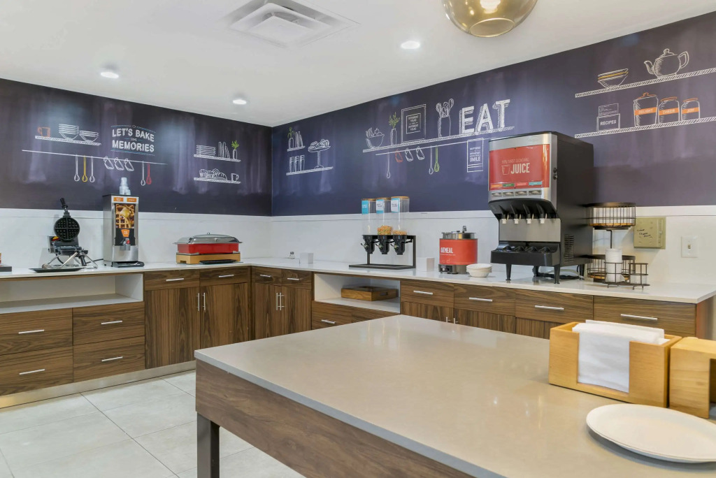 Comfort Inn & Suites Toledo North