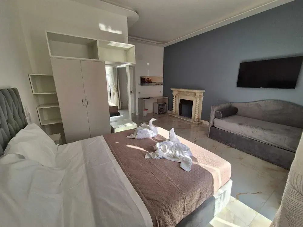 Arco Boutique Rooms