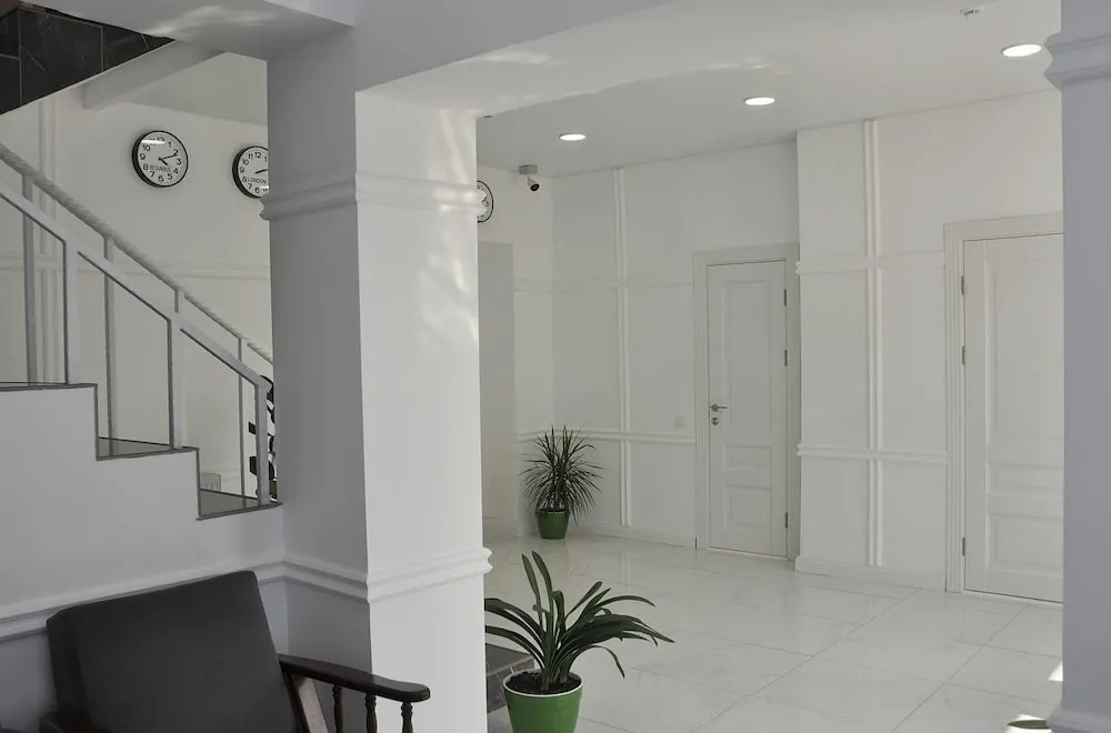 MEDELEAN HOTEL
