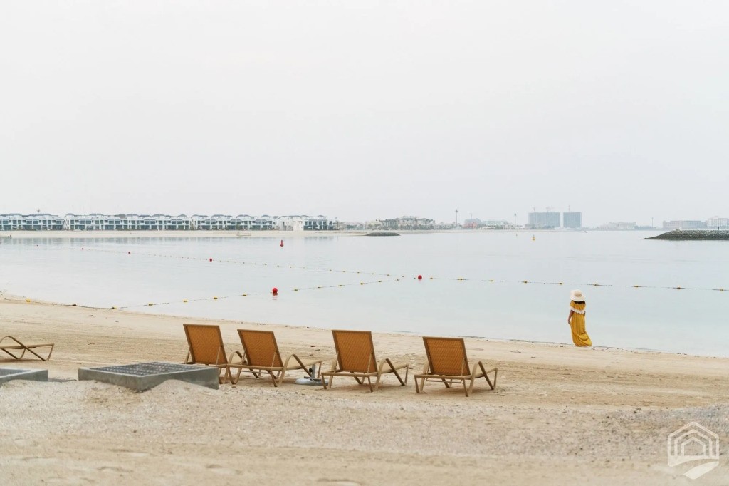Luxury Staycation - Azure Residences