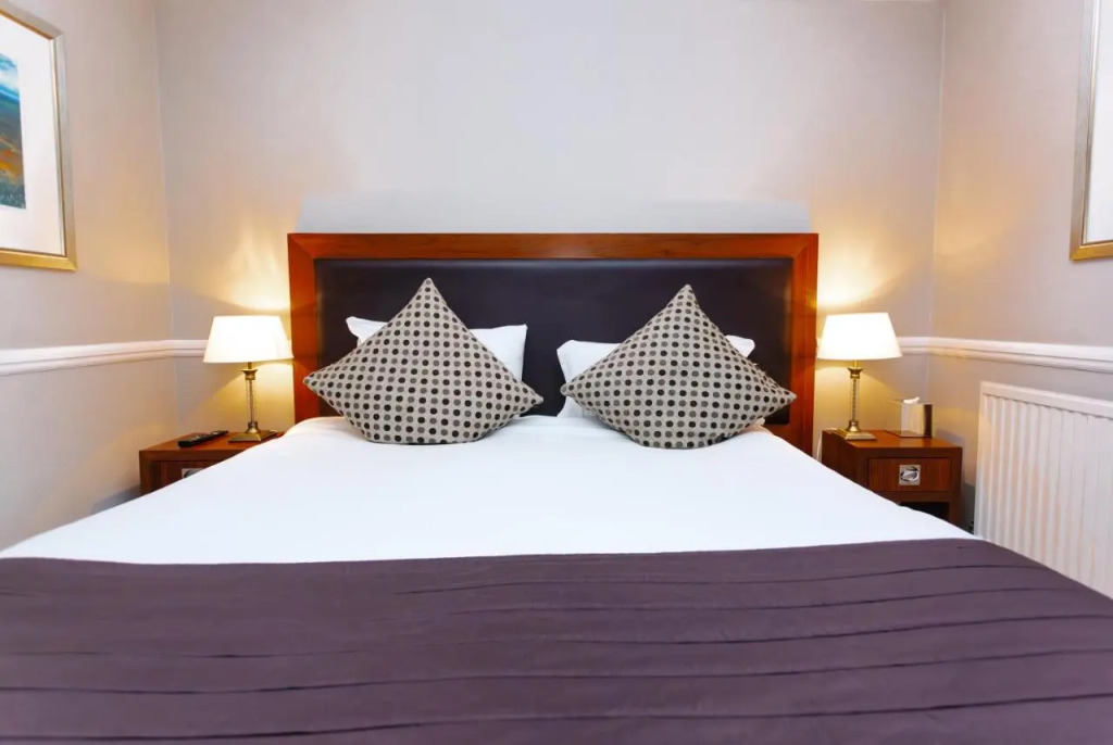 Hatton Court Hotel