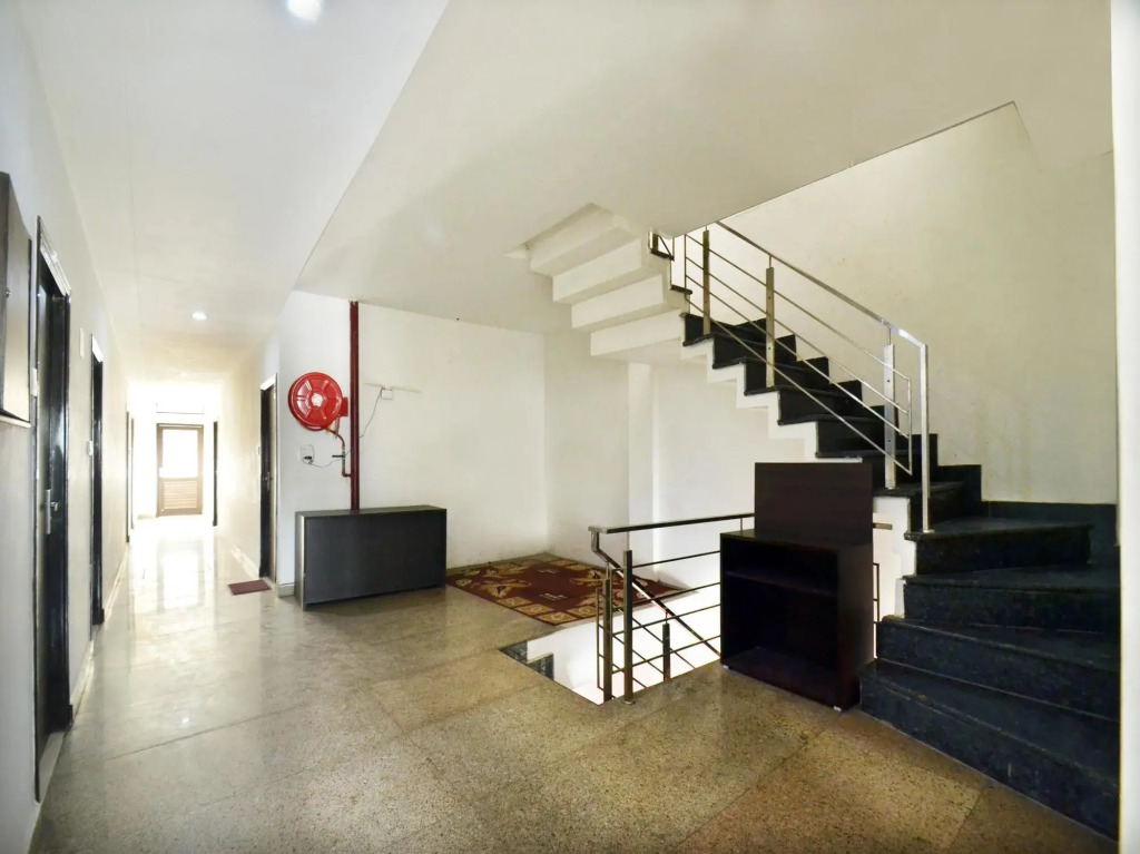 OYO 5263 R C Regency