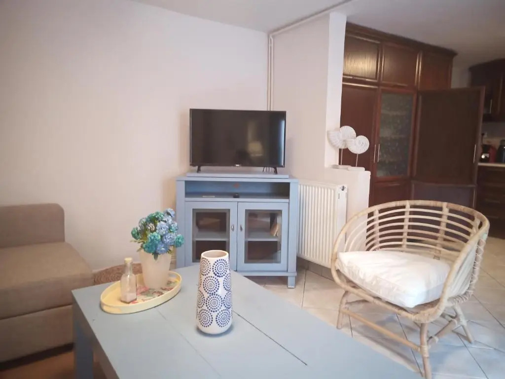 Plateia Apartments